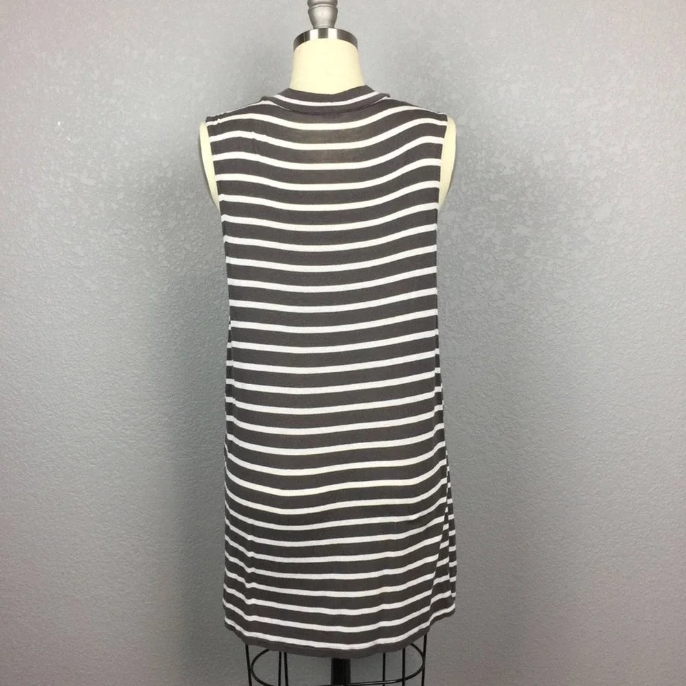 •Abound• Striped Tank - Picture 3 of 3